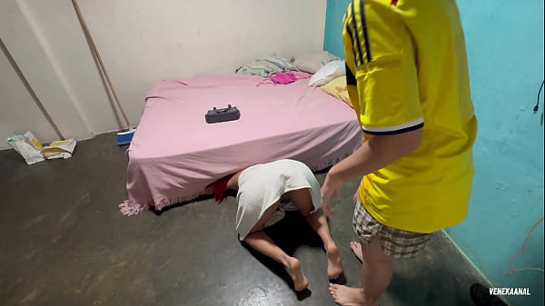 Play MP4 - VIDEO COMPLETO ama de casa me vuelve lessbiana