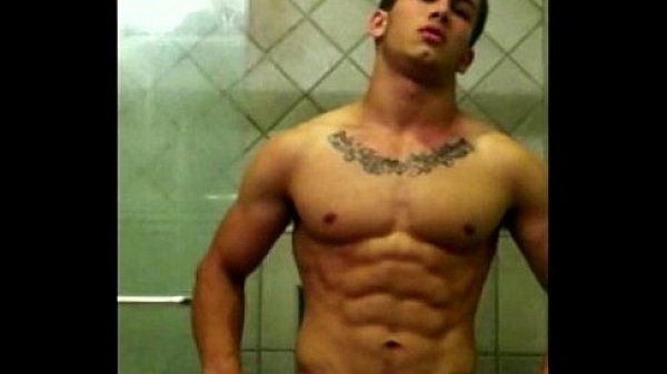 Youtuber Michael Hoffman jerking off in his shower flexing his sexy muscles! 