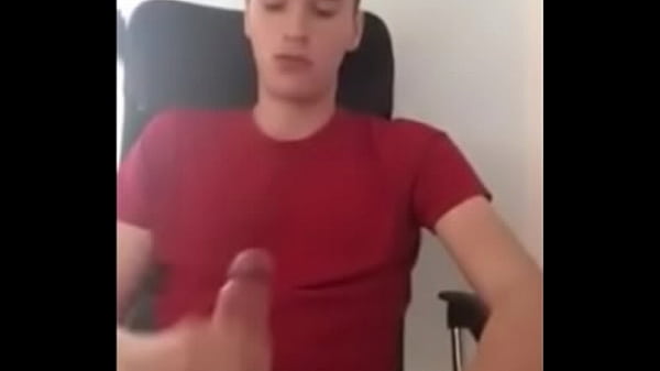 PUTINHO BATENDO PUNHETA 