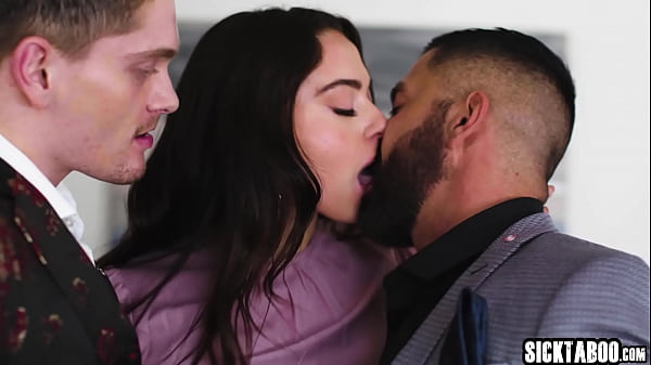 Bisexualguys Jay Tee and big cock Dominic Pacifico fucked hot big ass teen Sophia Burnsafter perfect blowjob