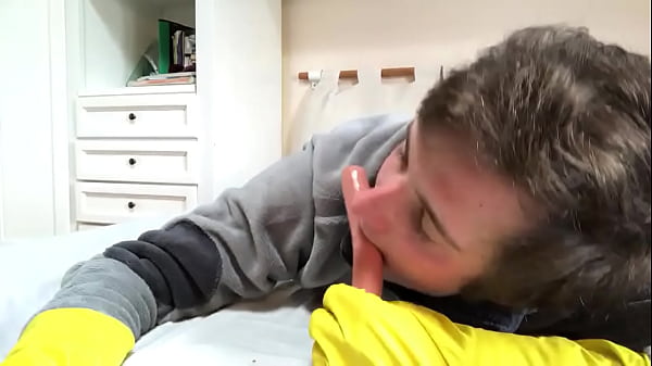 Fetish Play With Gloves thumbnail