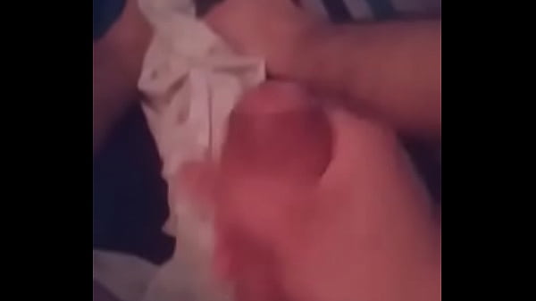 Masturbandome pensando en ella