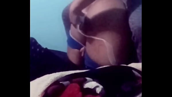 Play MP4 - Heteros se depilan el trasero por diversi&oacute;n y terminan calientes follando close up pt 3