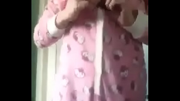 Otaku girl touching_herself