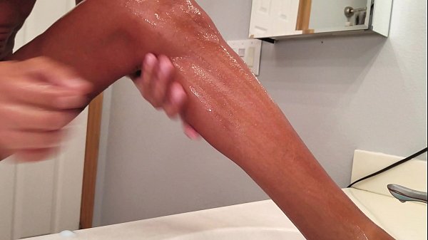 Play MP4 - Shaving and Masturbating