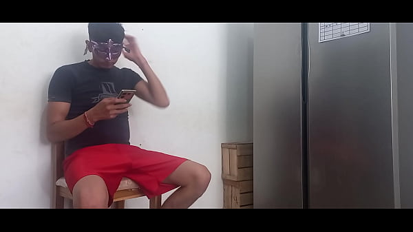 Nonton Hijastro Pervertido Observa A Madrastra Sexi thumbnail