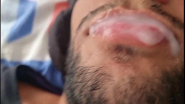 Macho Comedor De Rabo Me Fodeu thumbnail