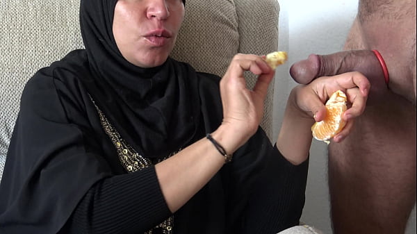 Play MP4 - Real Arab Cuckold Hot Wife