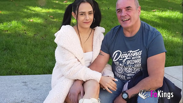 Lucky 55 Years Old Dude Is Always Thankful When Banging His 22 Years Old Girlfriend Valen Pink thumbnail