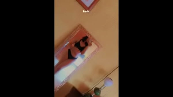 Me manda whatsapp porque anda cachonda