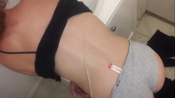 Vivi getsa golden shower