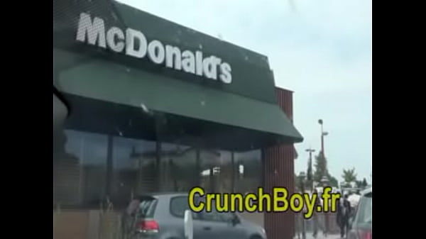 Play MP4 - baise au restaurant mac do exhib stany falcone