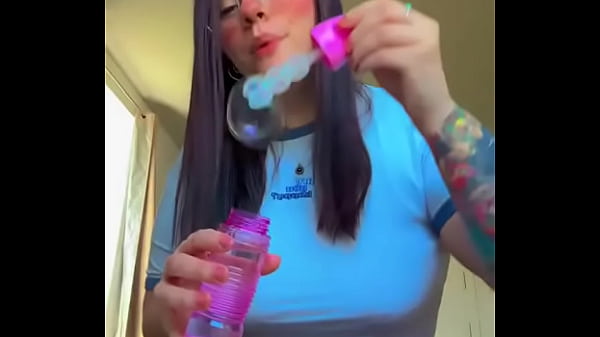 Y si vienes t&uacute; a hacerme pompas en otro lado ️ 