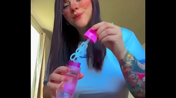 Y si vienes t&uacute; a hacerme pompas en otro lado ️ 