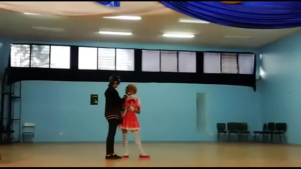 Trapito baila_bien rico en convencion