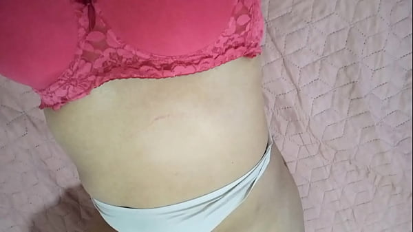 Nonton Madrastra Consentida Se Acaricia Sus Partes Intimas Frotando Suavemente Su Clitores Ya Que Siente Que Le Pica De La Exitacion thumbnail