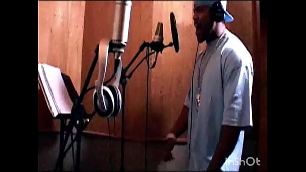 Sing theme of brian pumper and keisha butts 