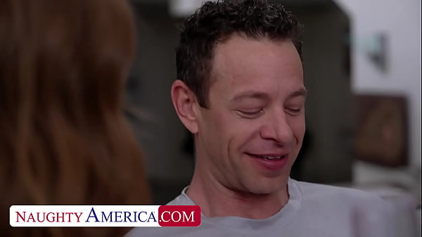 Play MP4 - Housewife Skylar Snow gets to know her new neighbor up-close and personal