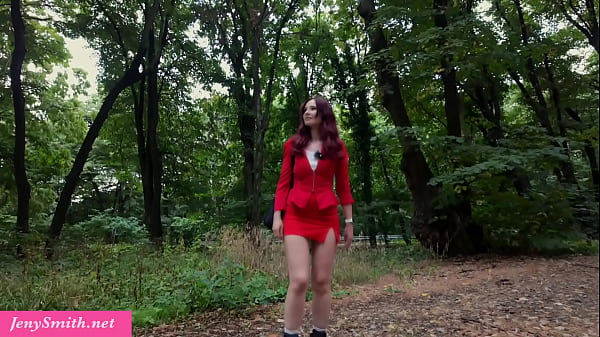 Milf jeny smith playing outdoor with her asshole