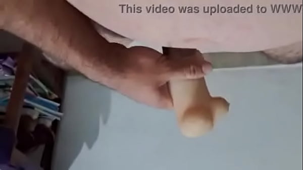 Play MP4 - Testando o masturbador