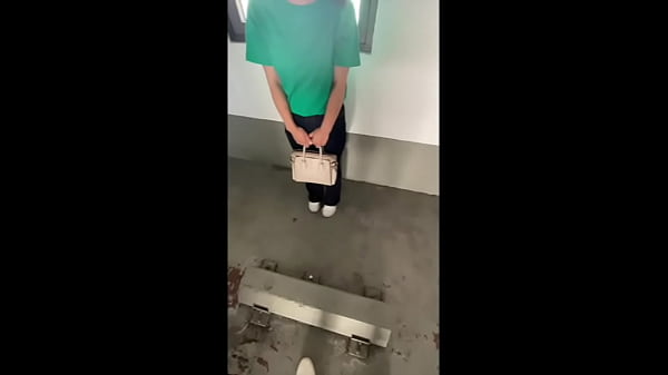 素人 SNSで出会ったかわいい女と一発ヤりまくりました