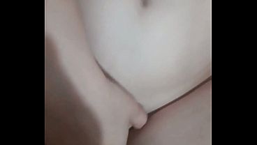 Novinha Cai Na Liberando A Bucetinha No Pelo thumbnail