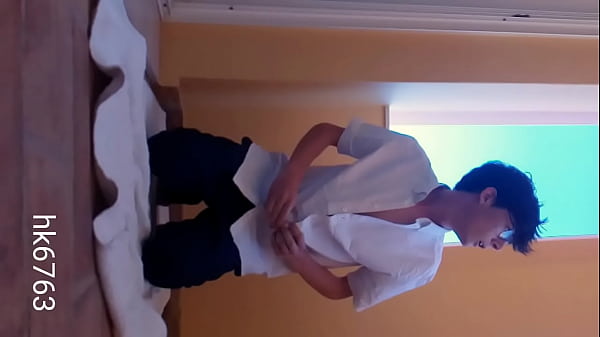 Play MP4 - Public balcony masturbation