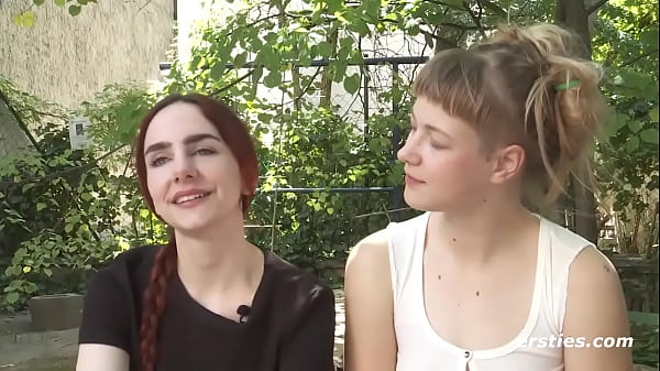 Ersties Dominanz und Unterwerfung lesbische Frauen spielen mitStrap On