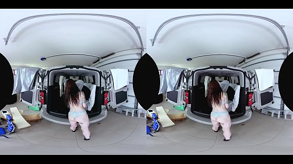 Your Girlfriend is so Hot! 