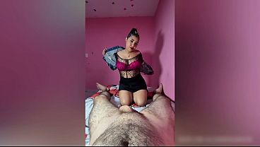 Brunette DIYS THE LACK WITHHEAVINGDURE ONMY cock