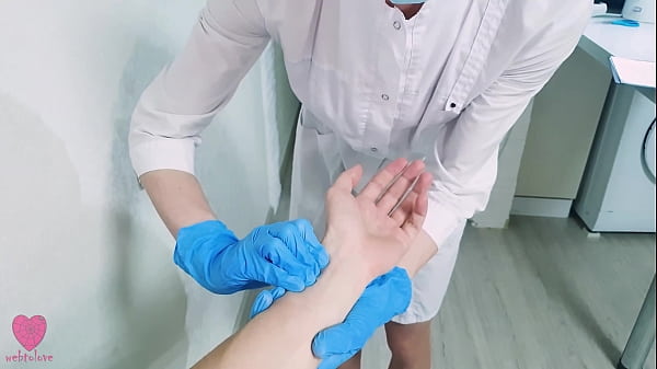 Play MP4 - The nurse performed a manipulation to deprive the patient of virginity&comma; hard fucking the guy to cum