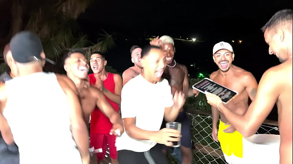 Curtindo Uma Mans&atilde;o Meus Amigos! - Mans&atilde;o Hot 2 thumbnail