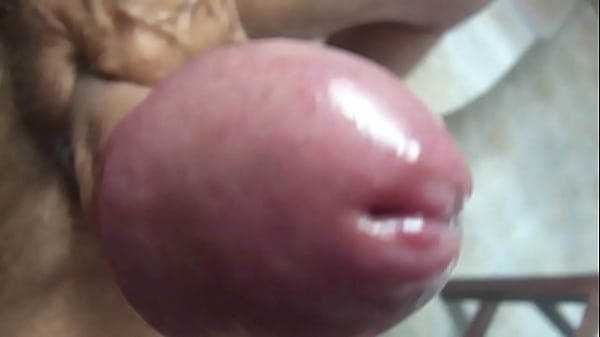 Play MP4 - Pija de un maduro  caliente que la tiene muy dura