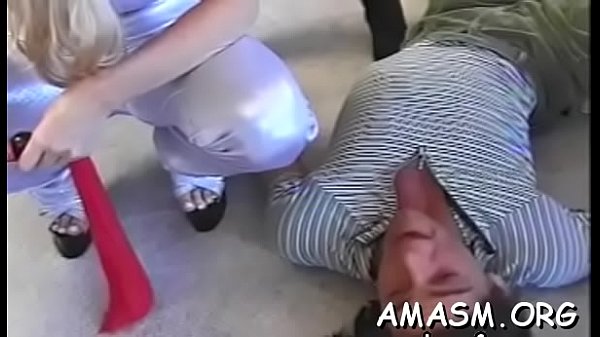 Fang sucking lessons for racy girlfriend