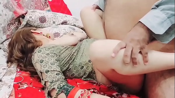 Indian Bhabhi Real Sex With Property Dealer WithClear Hindi Voice DirtyTalking
