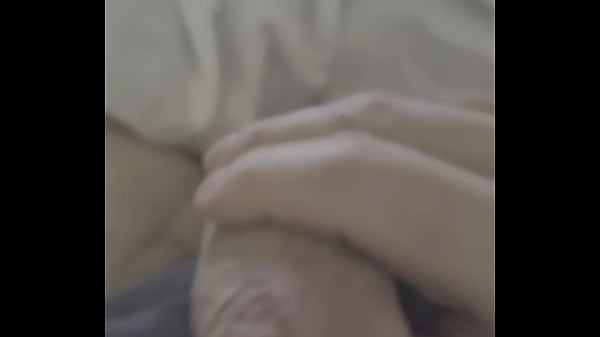 Play MP4 - Lick my pre-cum