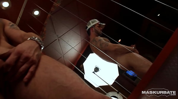 Maskurbate - Tattooed_& Pierced Hottie Strokes His 8_incher