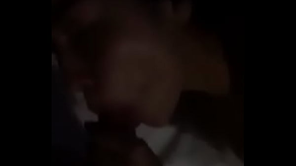 Mi exme da unas ricas mamadas mientras se masturba