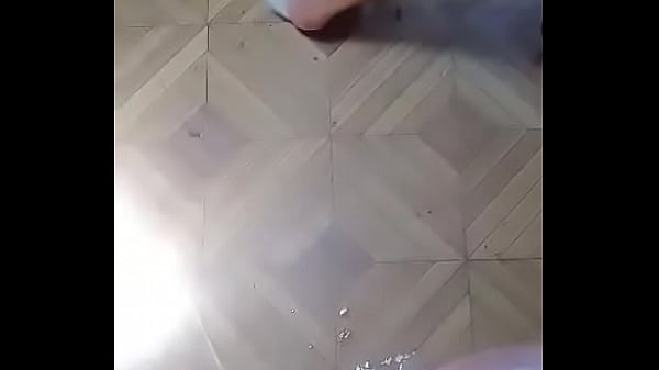 Play MP4 - Gemendo e falando que ama