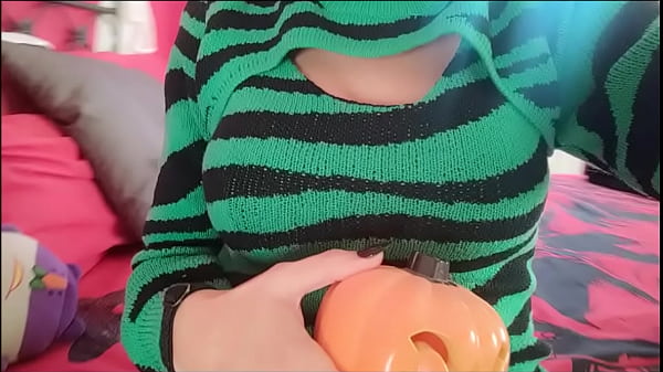 Chantalchannel - New Hot Witch thumbnail