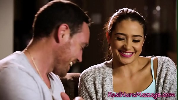 Play MP4 - Brunette masseuse fucked