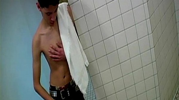 I Just Saw My Dorm Mates Sucked Each Other's Dick 