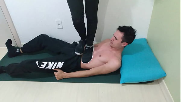 Trampling with running shoes and adventure boots