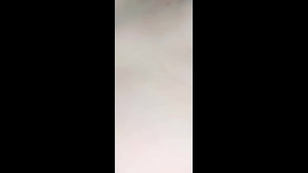 Play MP4 - Friend come to me for eat