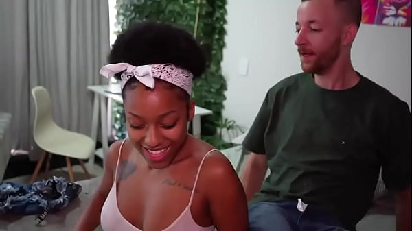 Nonton Irm&atilde;os G&ecirc;meos Fazem Trolagem Novinha E Fazem Um Sexo Gostoso! Twin Brothers Troll A Young Girl And Have Good Sex! # ... thumbnail