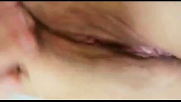 Play MP4 - Mature Latina masturbates until she's completely wet