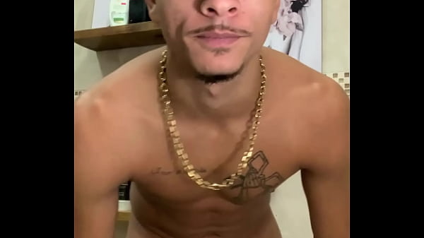 Play MP4 - Ensaiando dancinha de pica dura depois do banho kkkkk