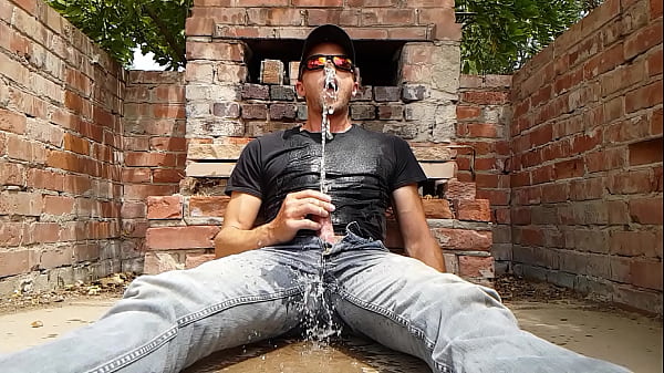 Slo Mo Piss And Cum thumbnail