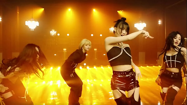 TWICE  '_Perfect World'_  Music video