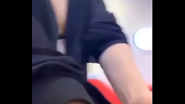 Gái xinh Uplive tắm_show lộ bím